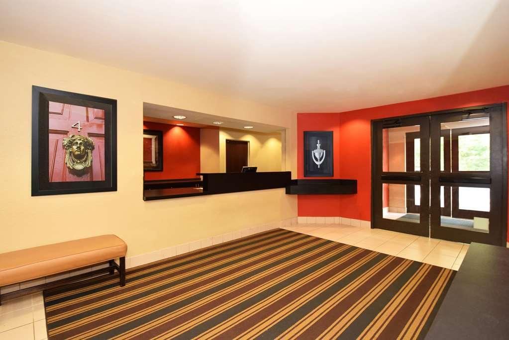 Extended Stay America Suites - Boston - Waltham - 32 4Th Ave Interior foto