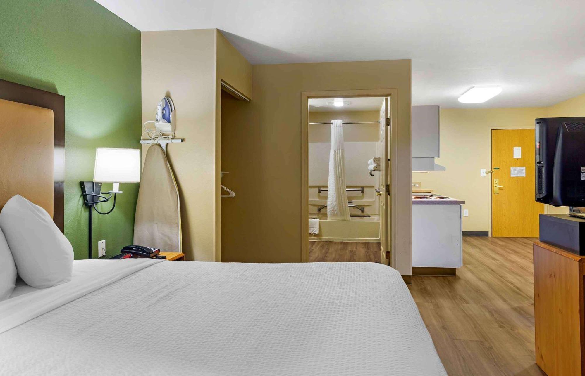 Extended Stay America Suites - Boston - Waltham - 32 4Th Ave Exterior foto